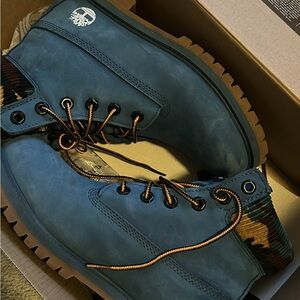 Timberland Men's Blue and Tan Boots